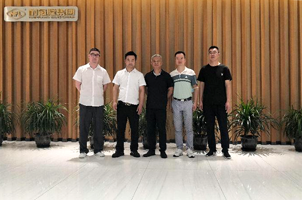 金石資源赴耐氟隆集團(tuán)考察參觀(guān)